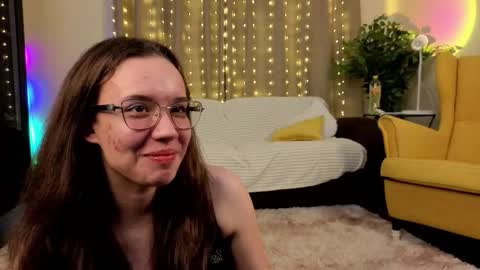 Candy online show from November 2025 06:21:02 PM