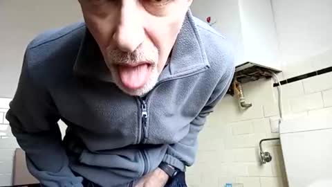 stevenx1974 online show from December 2024 11:34:02 AM