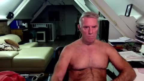 stevetwo online show from May 2026 09:23:02 PM
