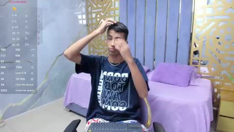 Snapshot of stiilman_hots chatting on February 2025 03:48:01 AM stiilman_hots online show from February 2025 03:48:01 AM