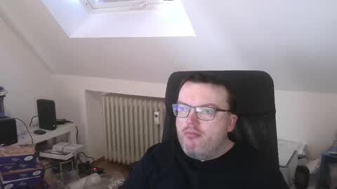 Oliver online show from April 2026 06:03:01 AM