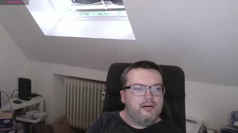 Snapshot of still_alive1985 chatting on June 2026 07:08:02 PM Oliver online show from June 2026 07:08:02 PM