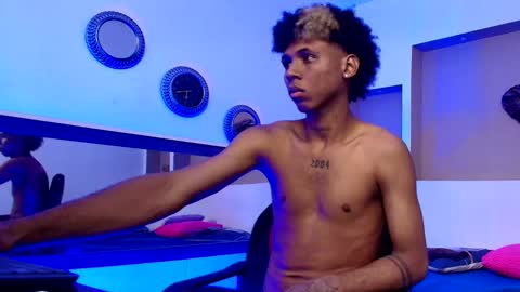 Stiven  online show from October 2025 08:09:02 PM