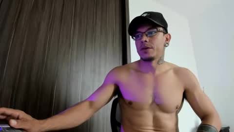 Snapshot of stiven_trainer chatting on May 2026 12:54:01 PM stiven_trainer online show from May 2026 12:54:01 PM