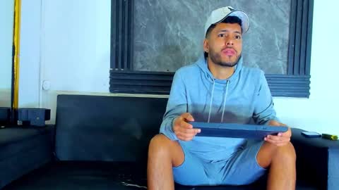 friends online show from February 2026 04:49:02 AM