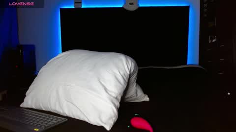 stiven tellez  online show from March 2025 11:53:01 AM