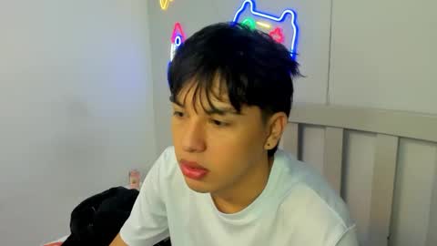 Stiwen online show from October 2025 02:05:01 PM