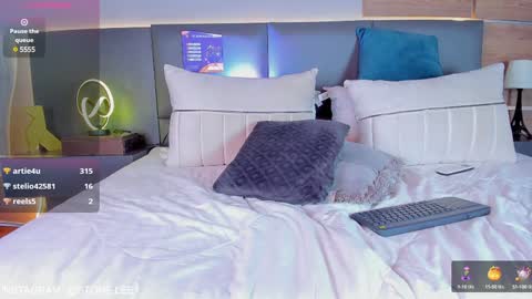 Stone Lee  online show from January 2025 07:13:02 AM