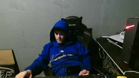 stonedpanda77 online show from December 2024 05:15:01 AM