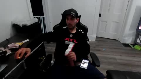 stonedpanda77 online show from June 2026 11:31:01 PM