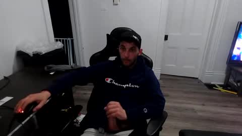 stonedpanda77 online show from June 2026 11:35:01 PM