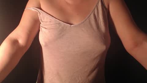 stonenipple online show from November 2025 05:52:01 AM