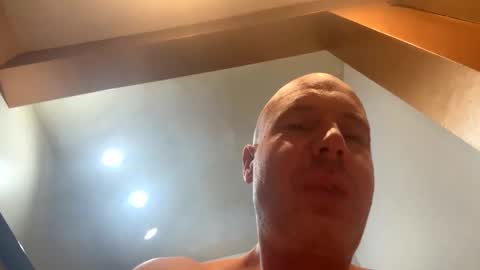 Snapshot of stoodley22 chatting on October 2025 04:43:02 AM Stoodley22 online show from October 2025 04:43:02 AM