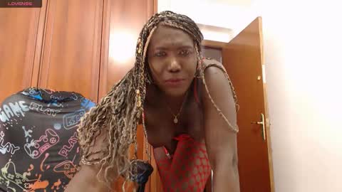 taira altair maturana online show from October 2025 10:23:02 PM