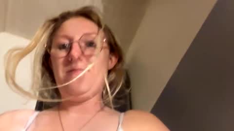 Snapshot of stormyybabe chatting on July 2026 04:43:02 AM Stormyybabe online show from July 2026 04:43:02 AM