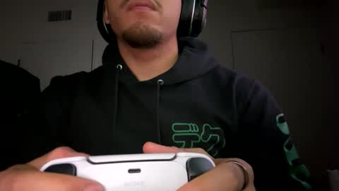 Snapshot of str8dj chatting on December 2024 01:56:01 PM Dj online show from December 2024 01:56:01 PM