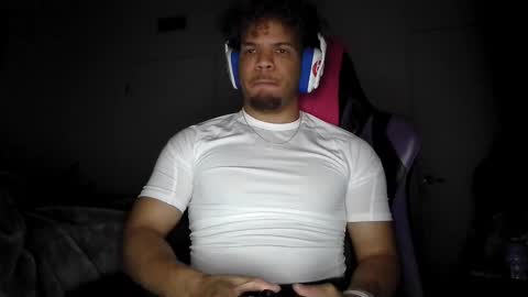 Snapshot of str8dj chatting on October 2025 07:07:01 AM Dj online show from October 2025 07:07:01 AM