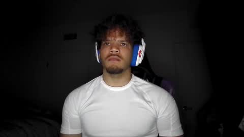 Snapshot of str8dj chatting on October 2025 03:29:02 AM Dj online show from October 2025 03:29:02 AM