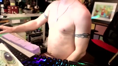 Str8 online show from April 2026 07:41:01 PM