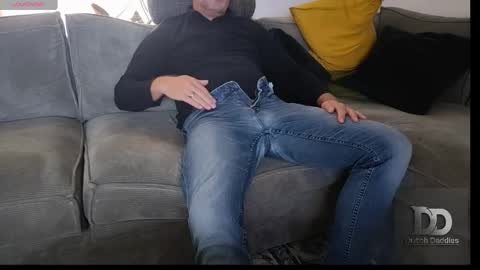 Str8neighbours online show from March 2026 01:24:01 PM