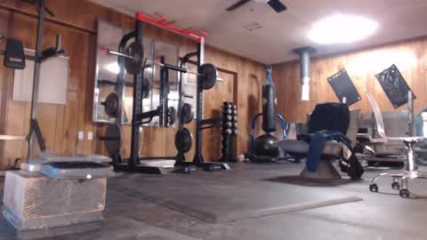 n8vpumpnhump online show from January 2025 02:25:01 AM