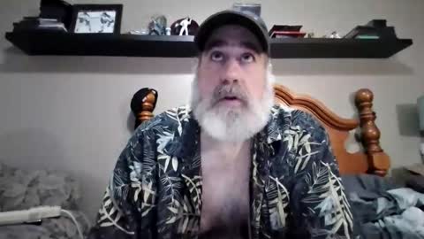 Straightbear4you online show from November 2025 02:22:01 AM