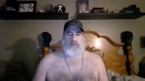 Snapshot of straightbear4you chatting on June 2026 09:58:02 AM Straightbear4you online show from June 2026 09:58:02 AM