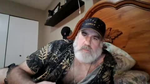 Snapshot of straightbear4you chatting on July 2026 07:49:01 AM Straightbear4you online show from July 2026 07:49:01 AM