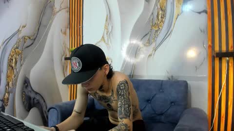 Snapshot of straightboy_nick chatting on October 2025 06:32:02 AM NICK online show from October 2025 06:32:02 AM