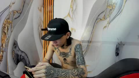 Snapshot of straightboy_nick chatting on March 2026 07:15:01 AM NICK online show from March 2026 07:15:01 AM