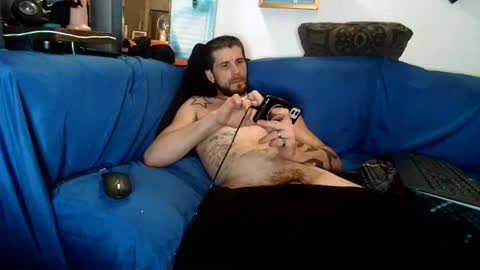 straitpipermann22 online show from November 2025 07:29:02 AM