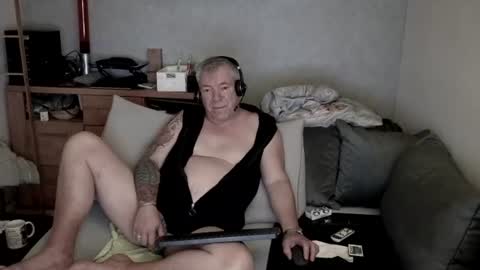 Snapshot of stranger1966 chatting on June 2026 10:10:02 PM Stranger online show from June 2026 10:10:02 PM
