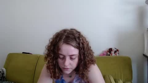 Strawberrylotsacake online show from June 2026 04:31:01 PM