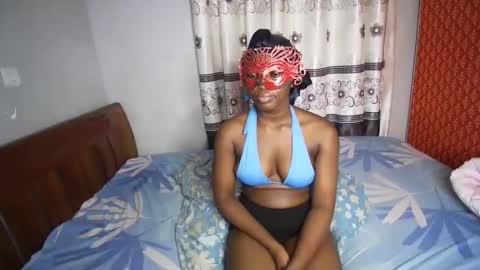 streetlioness online show from September 2025 10:54:02 PM