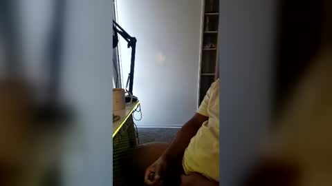 Snapshot of stressfreemovers2612 chatting on July 2026 01:29:01 AM stressfreemovers2612 online show from July 2026 01:29:01 AM