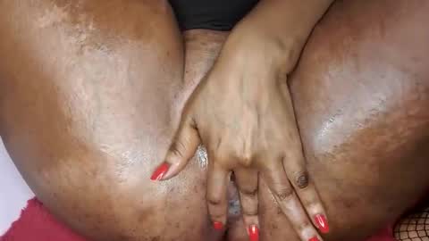 Snapshot of stretchmarksebony chatting on February 2026 10:12:01 AM stretchmarksebony online show from February 2026 10:12:01 AM