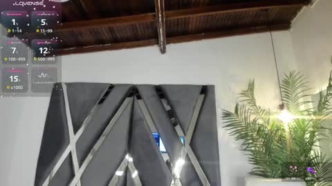 Alexa   online show from September 2025 11:12:01 AM