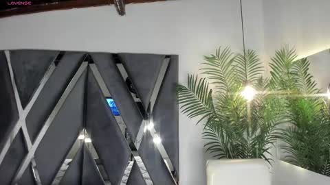 Alexa   online show from October 2025 11:03:01 AM