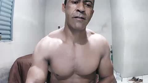 strongdaddyfantastic online show from April 2026 12:01:01 AM