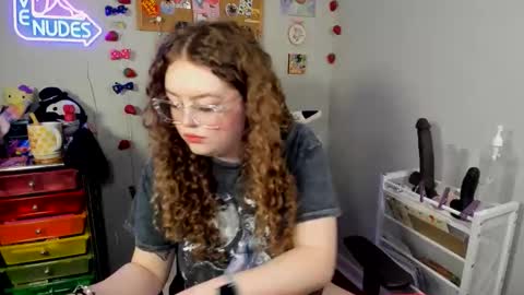 Strwbby online show from February 2026 05:15:01 AM