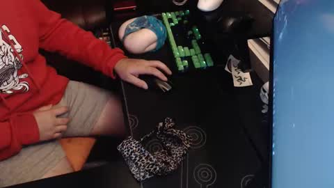 stud69861714 online show from October 2025 07:34:02 AM