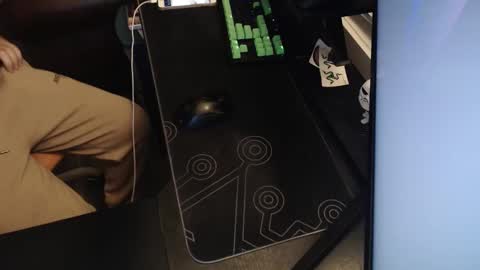 stud69861714 online show from November 2025 08:00:02 AM