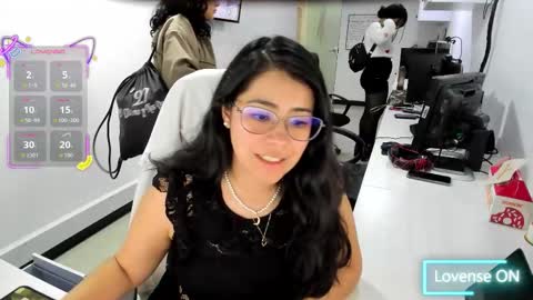 studcb_ online show from September 2025 09:25:02 PM