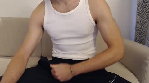 Stud From Paris online show from October 2025 10:36:01 AM