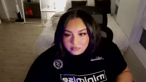 stunnahaus online show from June 2026 05:35:01 AM