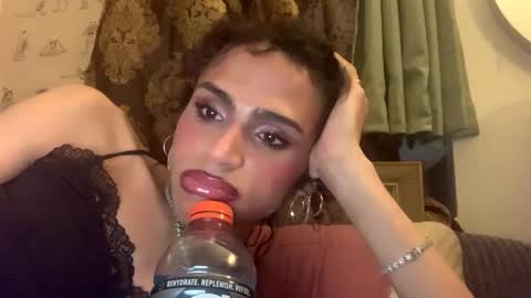 stxllaxcx online show from October 2025 12:06:01 PM