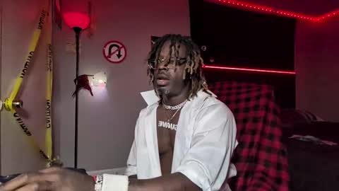 Snapshot of suavechocolatecity chatting on January 2026 07:58:02 AM Hot Chocolate online show from January 2026 07:58:02 AM