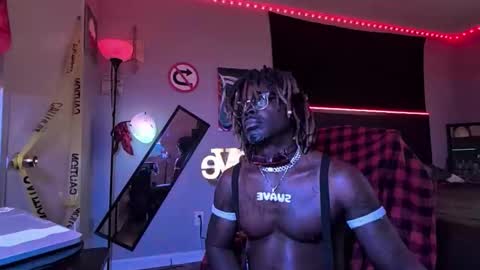 Snapshot of suavechocolatecity chatting on February 2026 01:41:02 PM Hot Chocolate online show from February 2026 01:41:02 PM