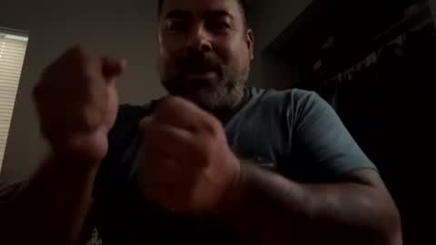 suavecito67 online show from September 2025 02:00:02 AM