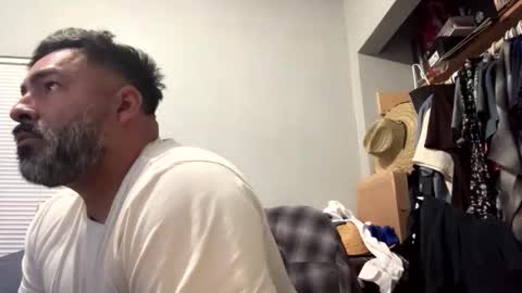 suavecito67 online show from October 2025 02:34:01 AM